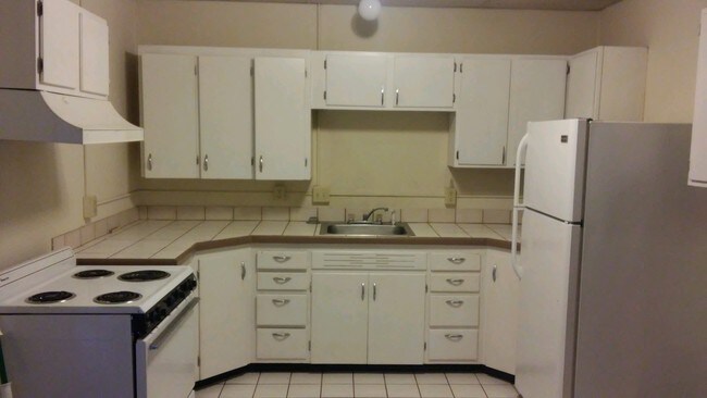 Building Photo - 435 N Bellinger St
