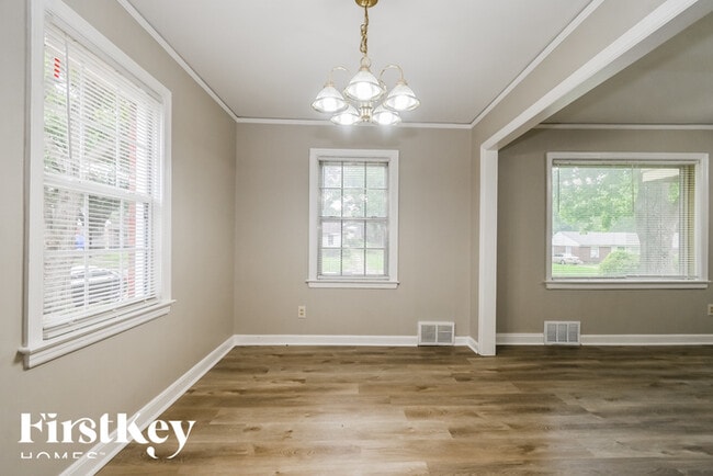 Building Photo - 1493 Fox St