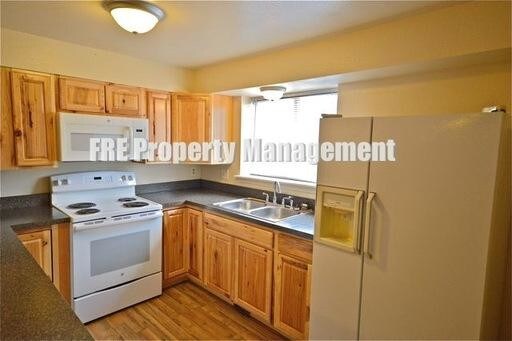 Primary Photo - 3 bedroom in Sandy UT 84070
