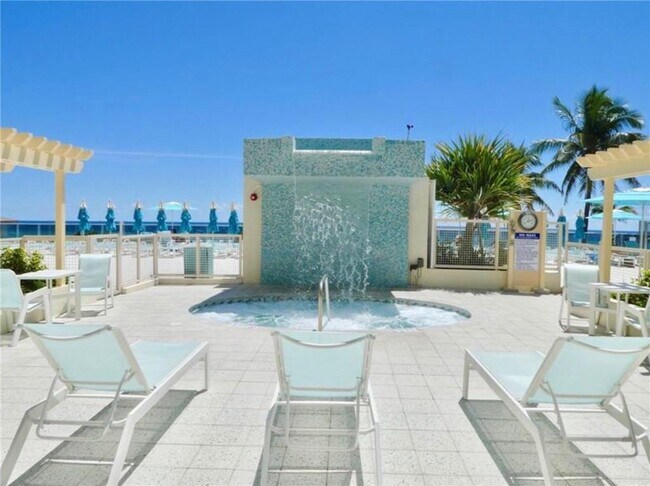 Building Photo - 2501 S Ocean Dr