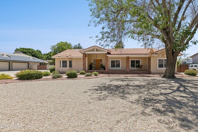Building Photo - 8611 W Foothill Dr