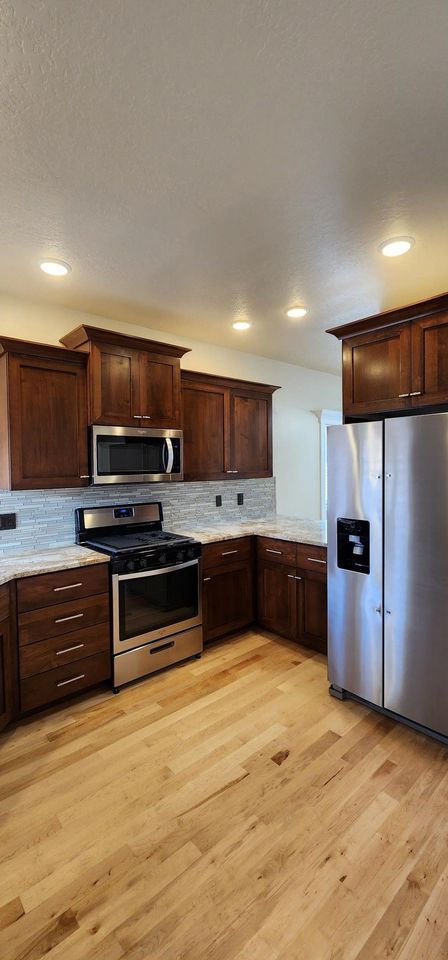 Building Photo - 2551 E Hidden Crk St