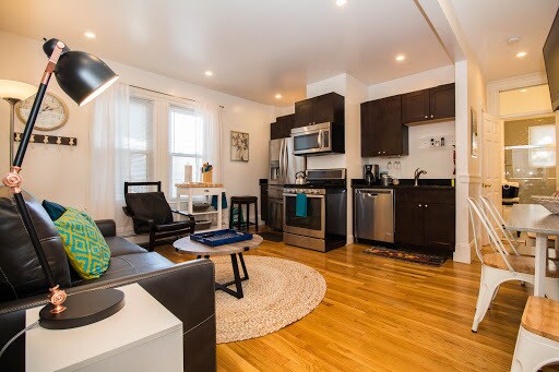 Foto principal - 316 Western Ave