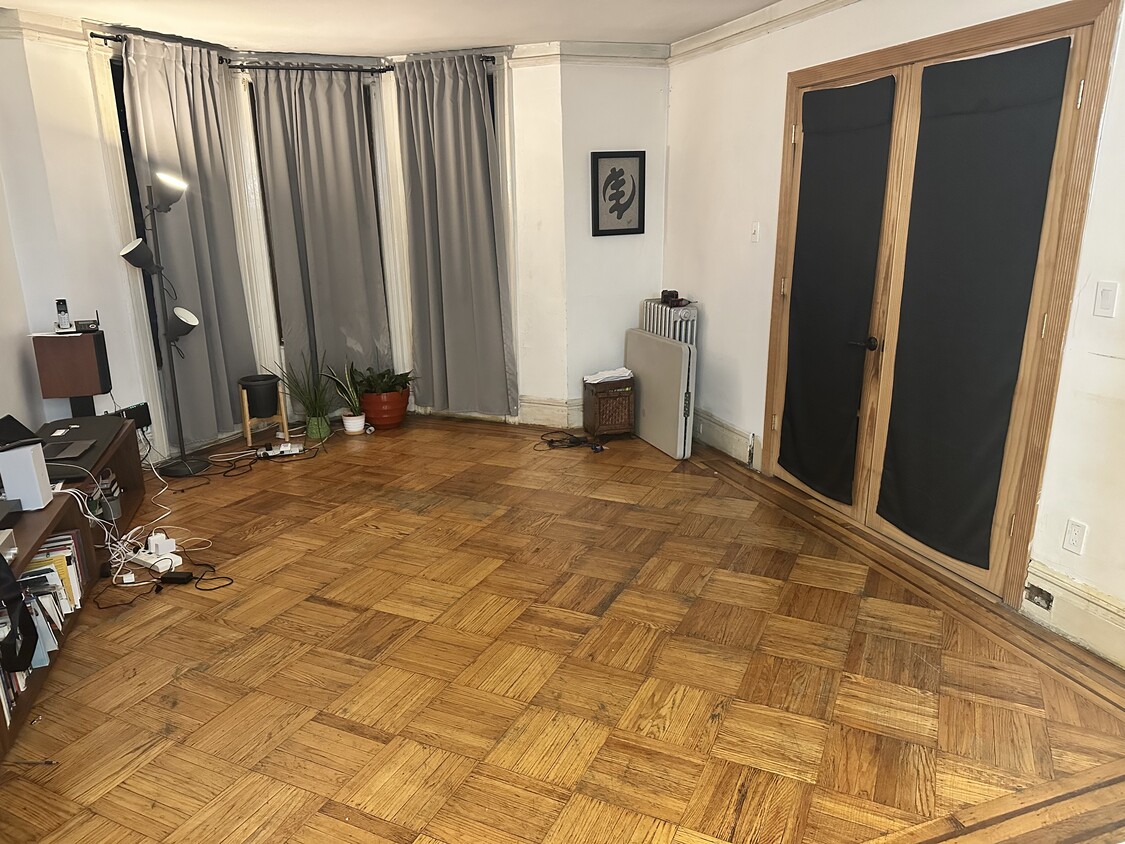 Foto principal - 183 Sterling St