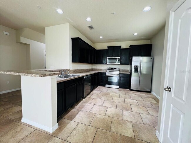 Foto del edificio - 6570 S Goldenrod Rd