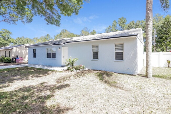 Foto del edificio - 4125 Chowen Dr