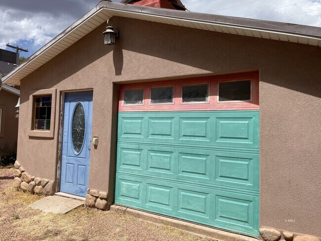 Building Photo - 363 S 250 E