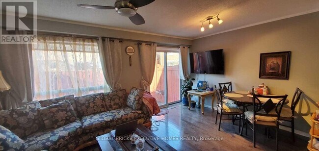 Photo du bâtiment - 5030 Heatherleigh Ave