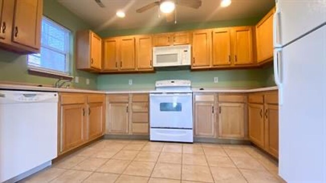 Building Photo - 16838 Hurricane Ln