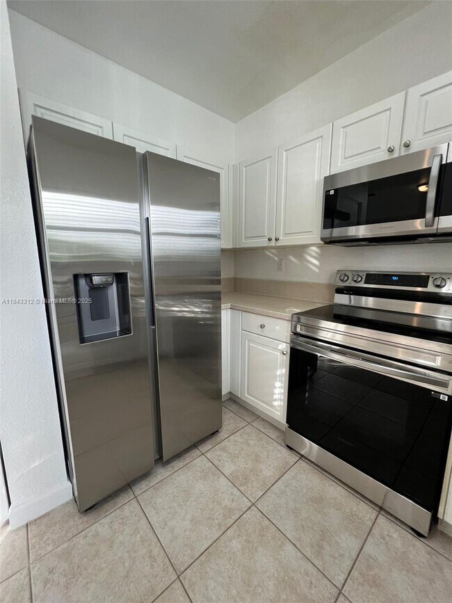 Foto del edificio - 9363 SW 219th St