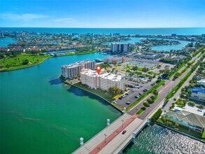 Building Photo - 500 Treasure Island Causeway