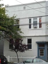Building Photo - 589 Avenue A