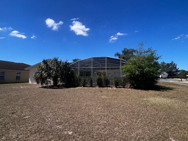 Building Photo - 3 Bed pool home in Kissimmee