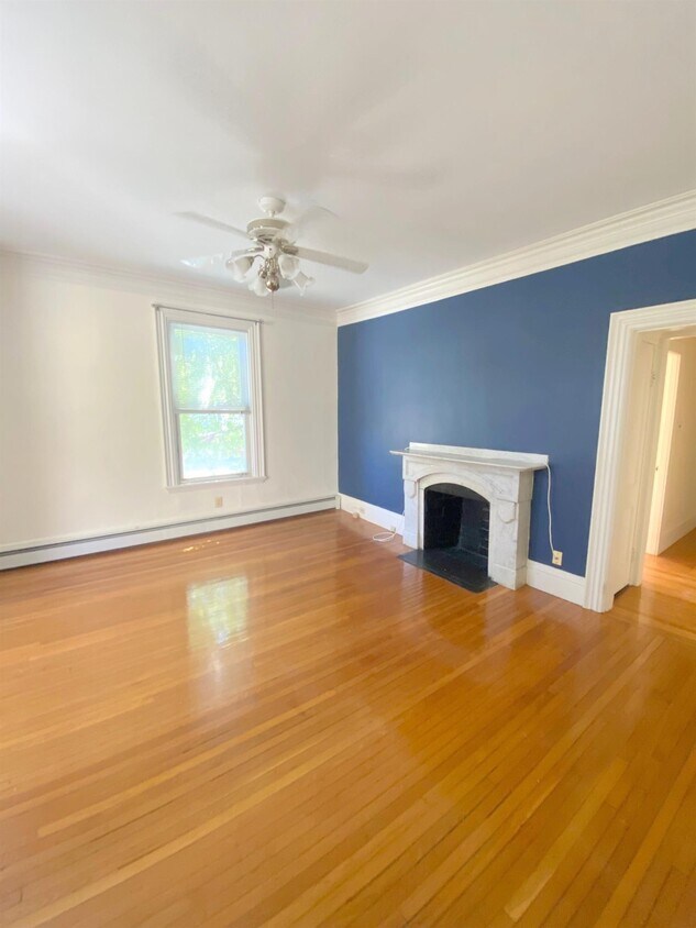 Primary Photo - 20 Roseland St
