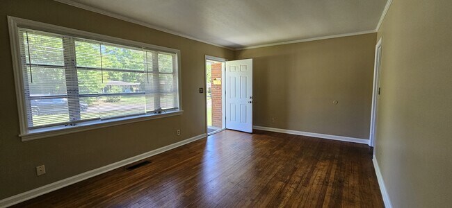 Foto del edificio - 2004 Roebuck St