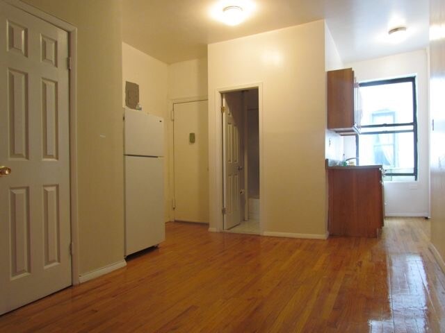 Building Photo - 508 W 29th St