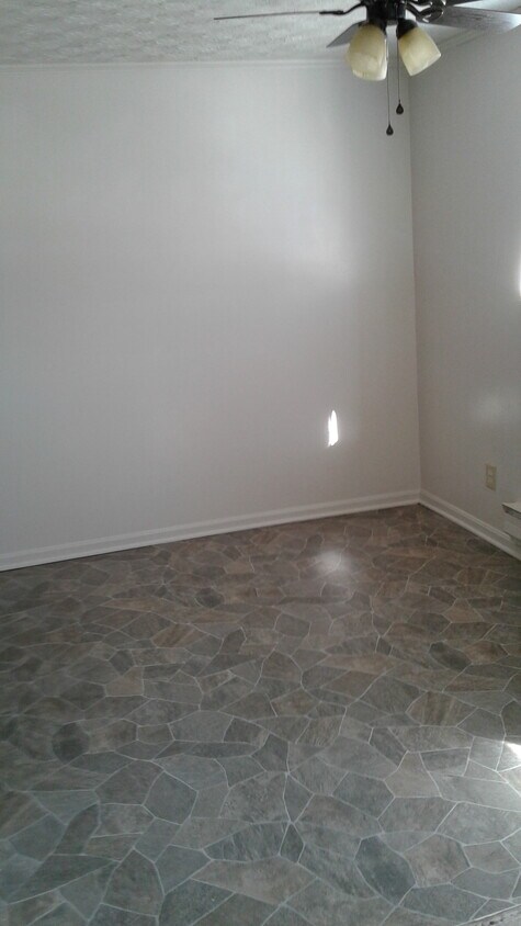 Building Photo - 5606 Trenton Ct