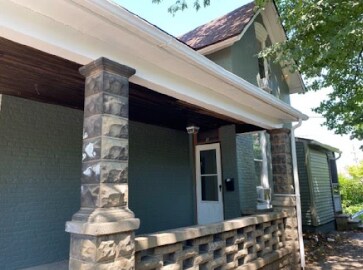 Building Photo - 614 Brown St
