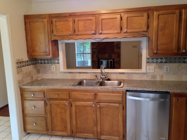 Building Photo - 9821 Siegen Ln