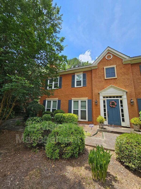 Building Photo - 8898 Carroll Manor Dr