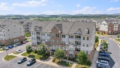 Building Photo - 6501 Walcott Ln