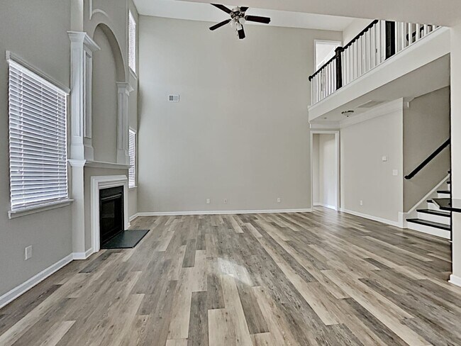 Building Photo - 1605 Palazzo Dr