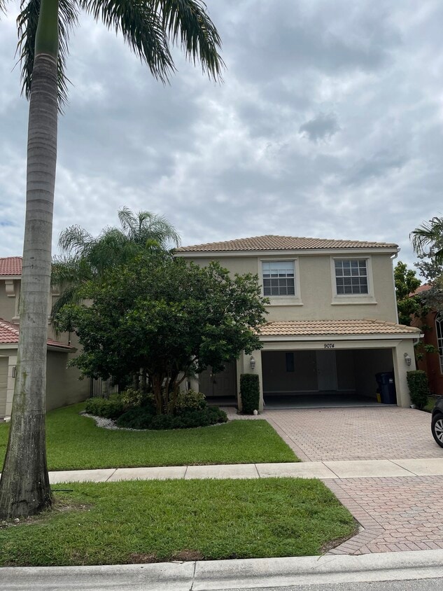 Foto principal - 9074 Dupont Pl