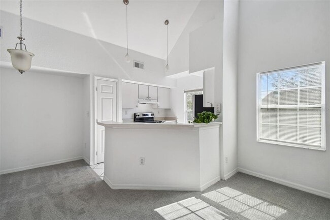 Building Photo - 9706 Lake Chase Island Way