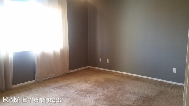 Foto del edificio - 3124 N Corrine Dr