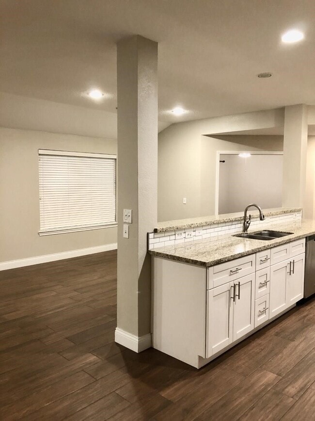 Building Photo - 6315 Canyon Rock Way