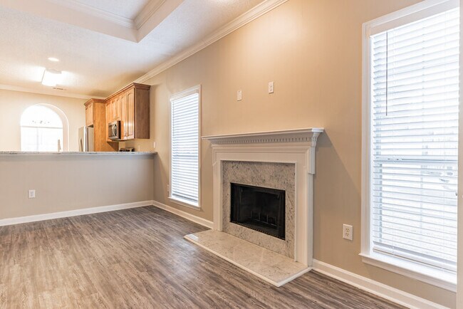 Building Photo - 1513 Amberley Woods Cir
