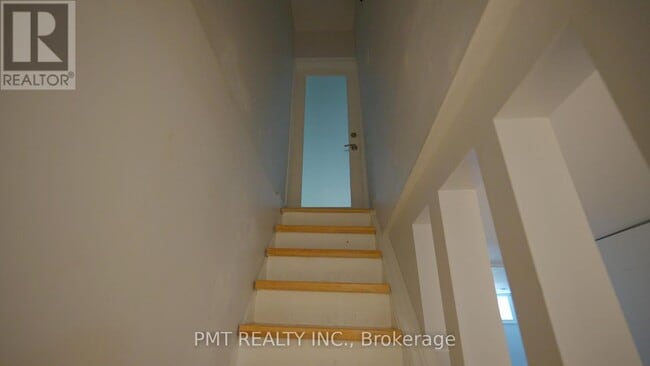 Building Photo - 89 Donlands Ave
