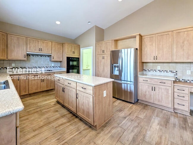Foto del edificio - 38090 S Desert Highland Dr
