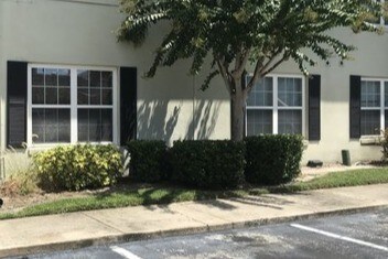 two windows on bottom is the unit - 4844 S Conway Rd