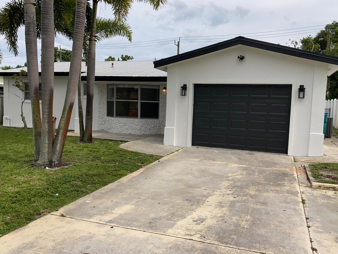 Foto principal - 454 SW 2nd Ave