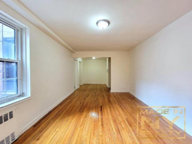 Foto del edificio - 1 bedroom in JAMAICA NY 11435