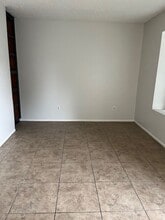 Building Photo - 5904 Auburn St