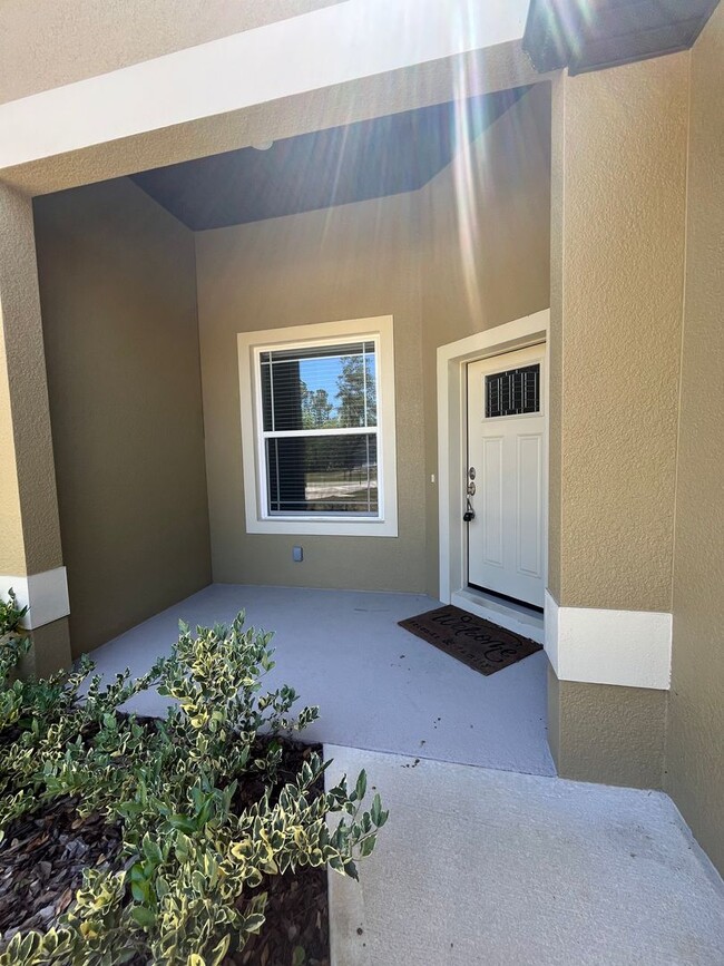 Building Photo - Newer Construction 3 Bedrooms 2 Baths!