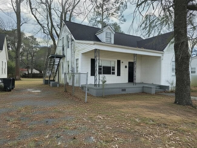 Building Photo - 1822 Dupree St