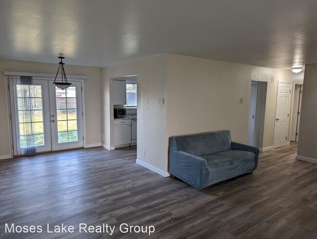 Foto del edificio - 3 br, 1 bath House - 8941 Westover Unit A