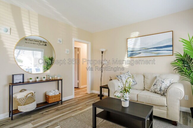 Foto del edificio - 6119 Bonfair Ave