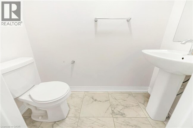 Building Photo - 29 Blacklock St