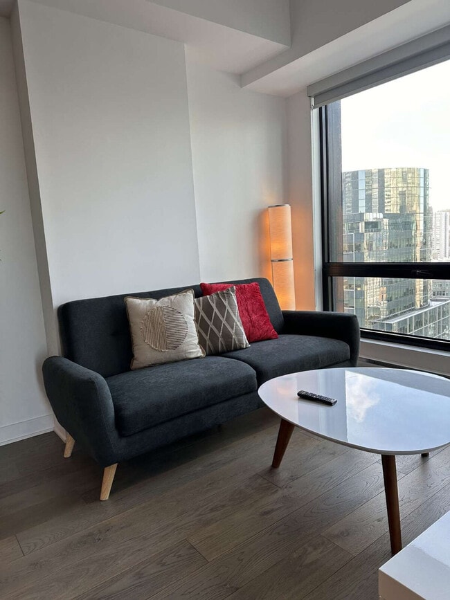 Photo du bâtiment - 100 Av. des Canadiens-de-Montréal
