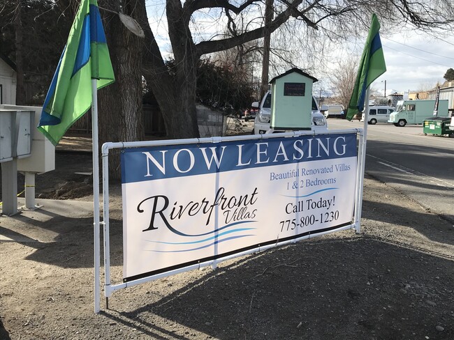 Building Photo - Stunning Riverfront Apartments