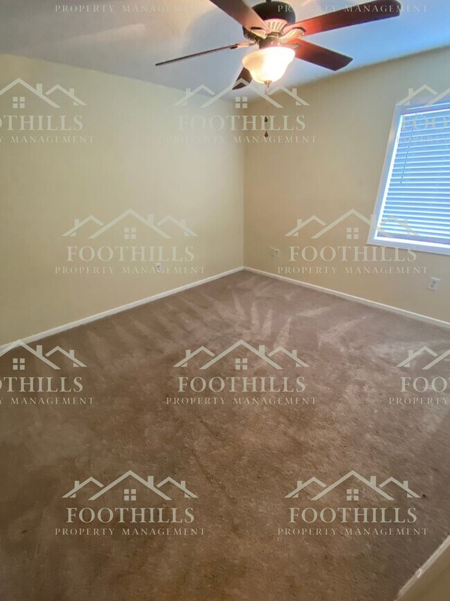 Foto del edificio - Serene 3BR/2BA Condo Living at 1901 Northl...