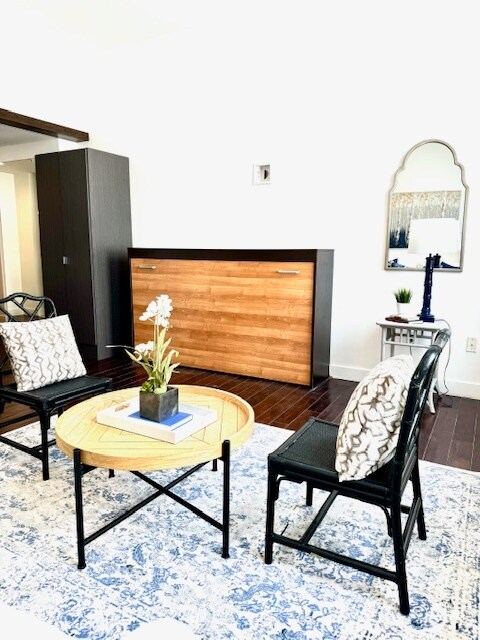 Building Photo - Redwood Place