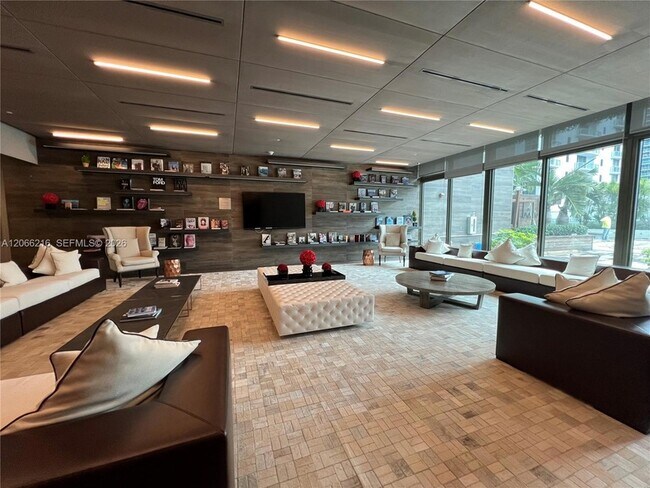 Foto del edificio - 1080 Brickell Ave