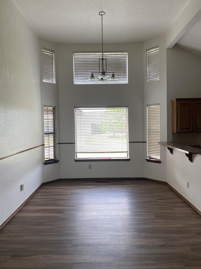 Foto del edificio - 2801 Dalewood Terrace