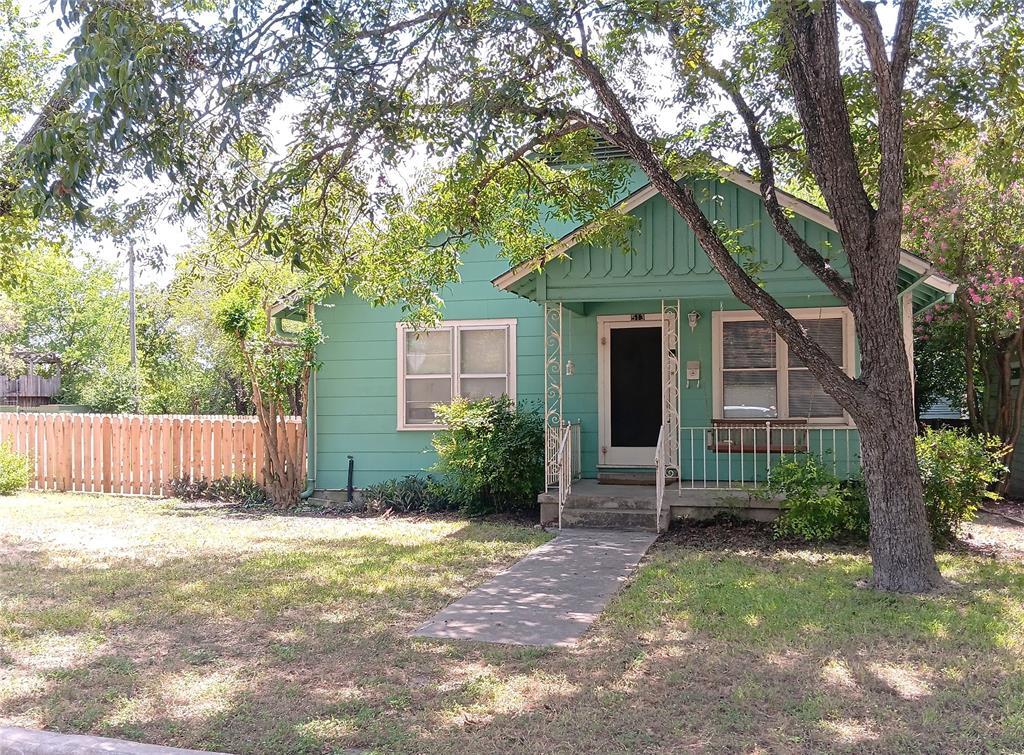 Foto principal - 513 E 46th St
