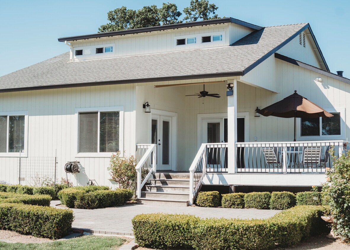 526 Irwin Ln, Santa Rosa, CA 95401 House for Rent in Santa Rosa, CA